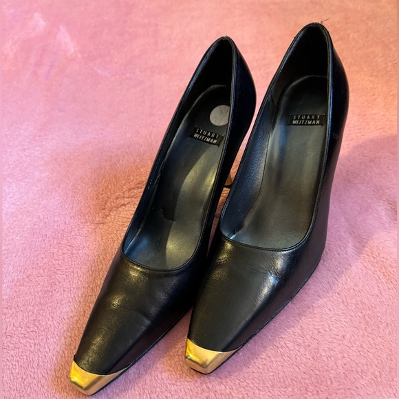 Stuart Weitzman Vintage 90s Black Leather Kitten Heels Gold Toe Size 7 Narrow - Picture 2 of 8